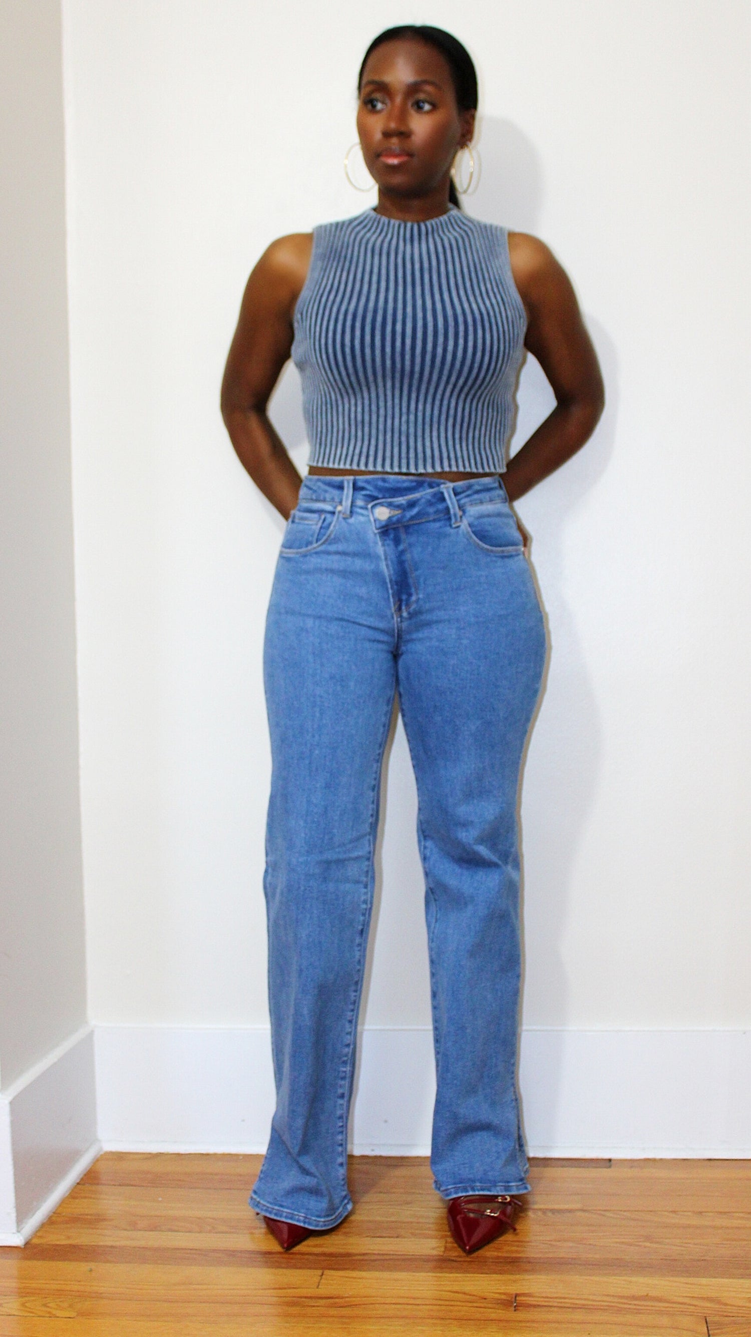 *RISEN*MID RISE CROSS OVER SIDE SLIT STRAIGHT JEANS