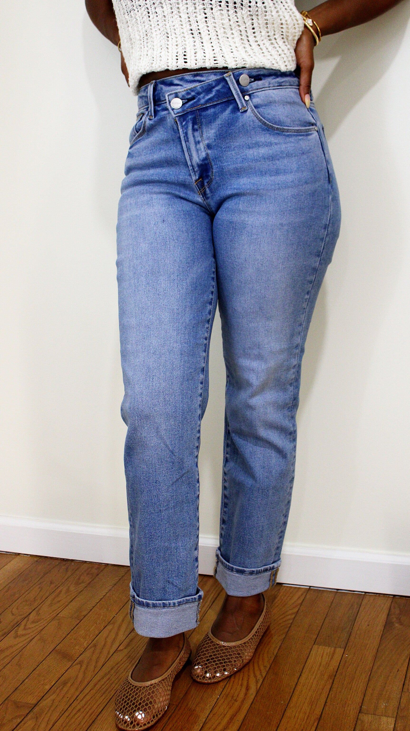 High Rise Cross Over Straight Leg – Demica Dair